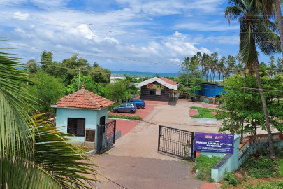 Premium Plot with Restaurant on rent at Ashvem, Mandrem, Goa